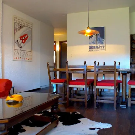 Charming & Cozy, Val Vert B